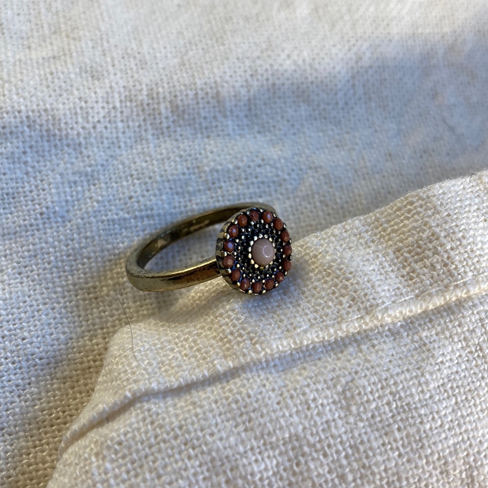 Flower Ring - Picture 2 of 9